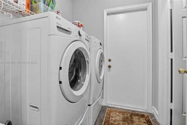 10517 NW 10th St B-131, Plantation, FL 33322