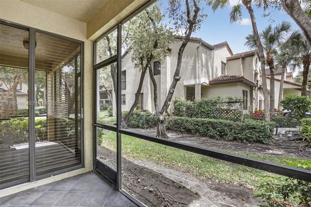 10517 NW 10th St B-131, Plantation, FL 33322