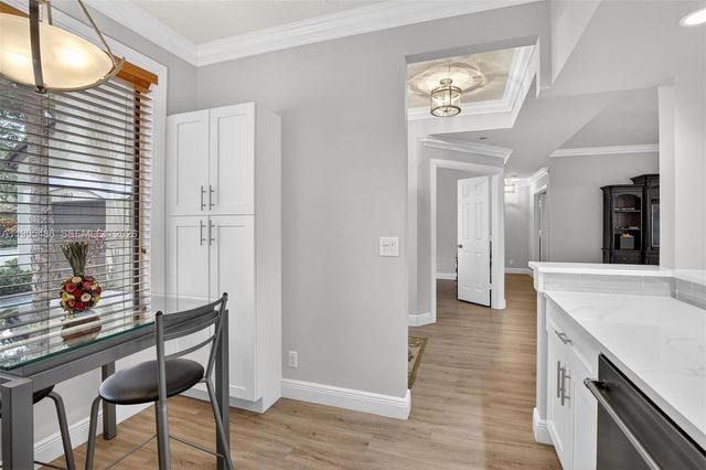 10517 NW 10th St B-131, Plantation, FL 33322