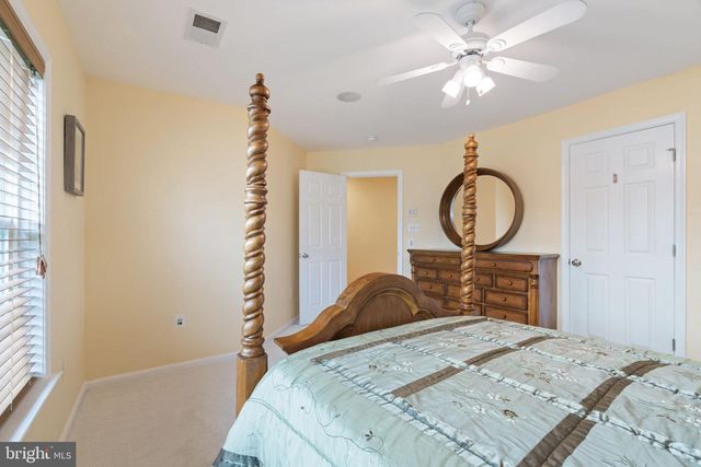 3679 EXPEDITION DR, Triangle, VA 22172