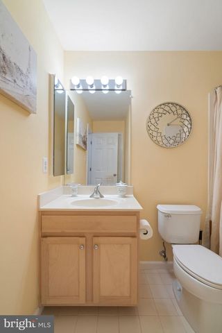 3679 EXPEDITION DR, Triangle, VA 22172