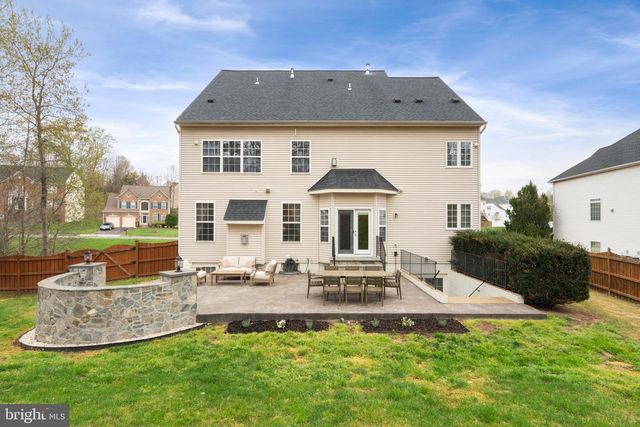 3679 EXPEDITION DR, Triangle, VA 22172