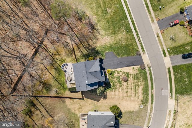 3679 EXPEDITION DR, Triangle, VA 22172