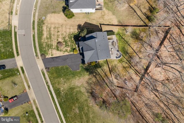 3679 EXPEDITION DR, Triangle, VA 22172