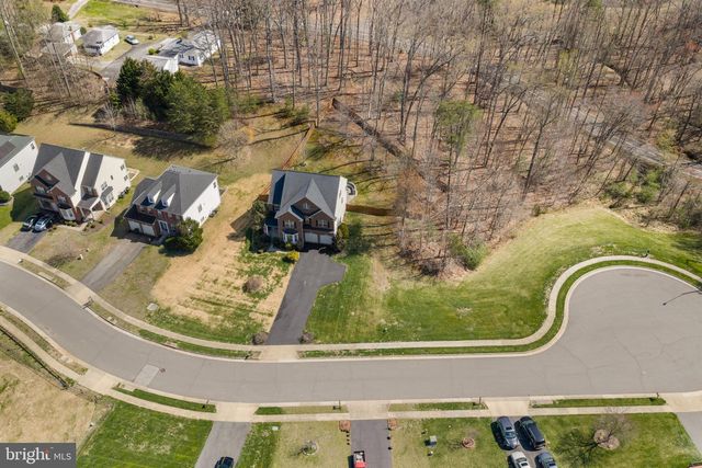 3679 EXPEDITION DR, Triangle, VA 22172