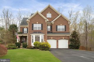 3679 EXPEDITION DR, Triangle, VA 22172