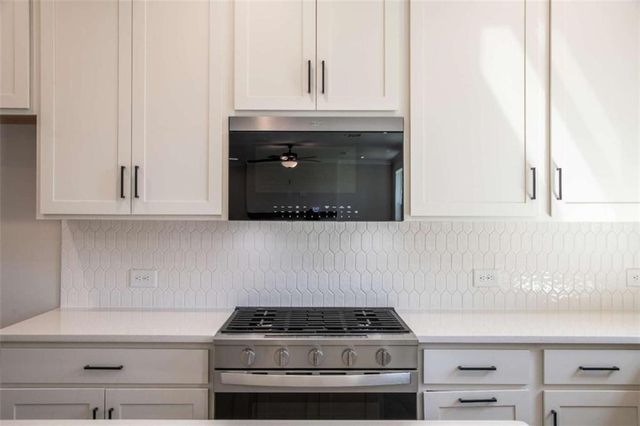 142 Henley Street, Canton, GA 30114