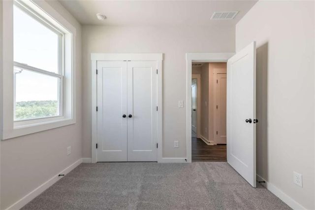 142 Henley Street, Canton, GA 30114