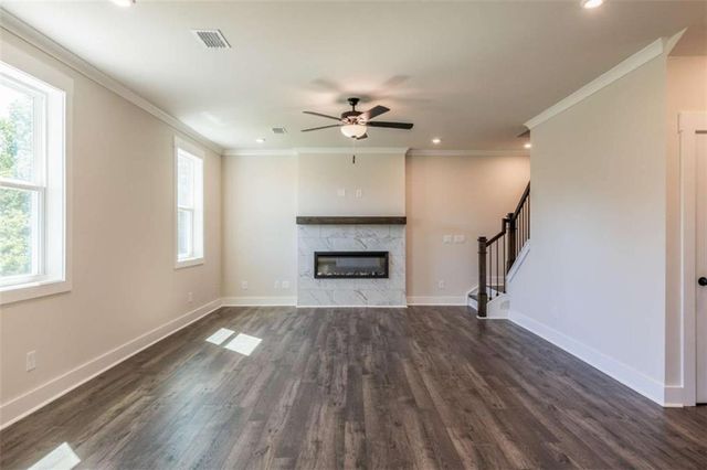 142 Henley Street, Canton, GA 30114