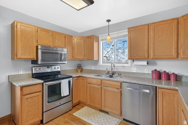 553 E 175 N, North Salt Lake, UT 84054