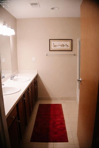 401 W Shoreline Dr Unit 314, Sandusky, OH 44870