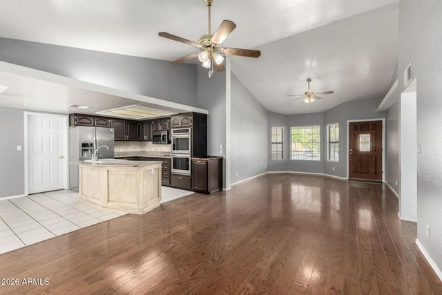 4021 E DES MOINES Street, Mesa, AZ 85205