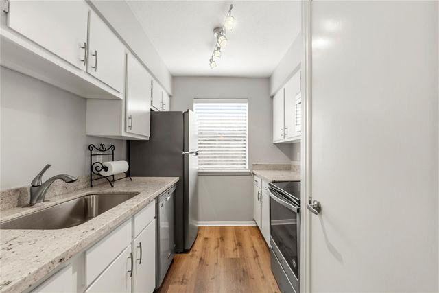 5711 Sugar Hill Drive 24, Houston, TX 77057
