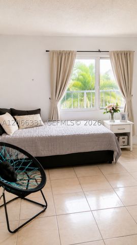 17901 NW 68th Ave T104, Hialeah, FL 33015