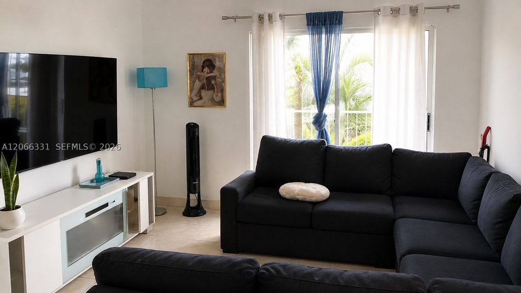 17901 NW 68th Ave T104, Hialeah, FL 33015