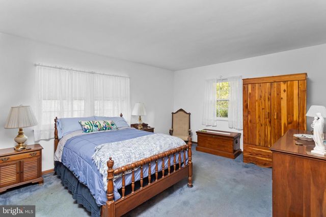 47 MONTAGUE AVE, Ewing, NJ 08628