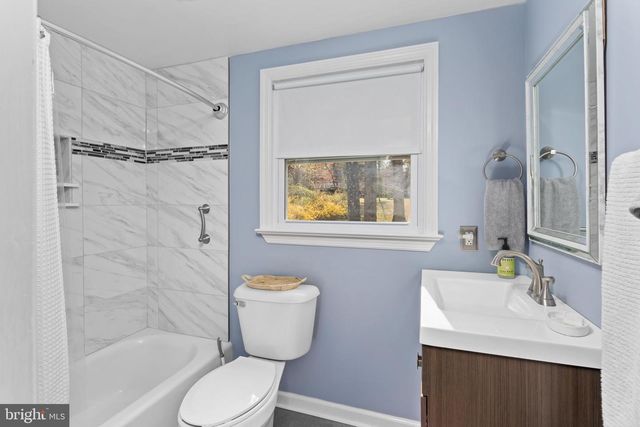 47 MONTAGUE AVE, Ewing, NJ 08628