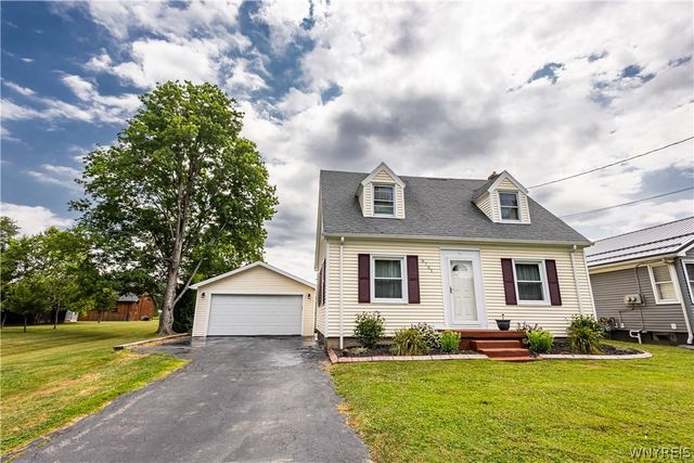 6751 East Eden Road, Hamburg, NY 14075
