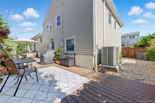 69 Harmon Street, Long Beach, NY 11561
