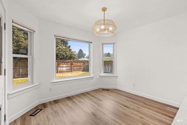 680 W Applegate St, Meridian, ID 83642
