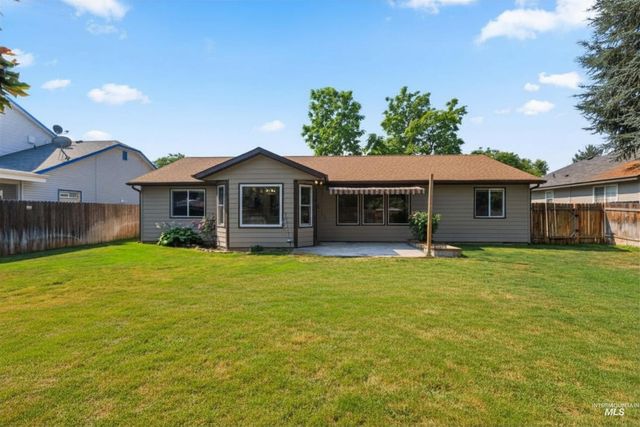 680 W Applegate St, Meridian, ID 83642