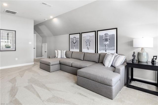 120 Ryker RD W, Moyock, NC 27958