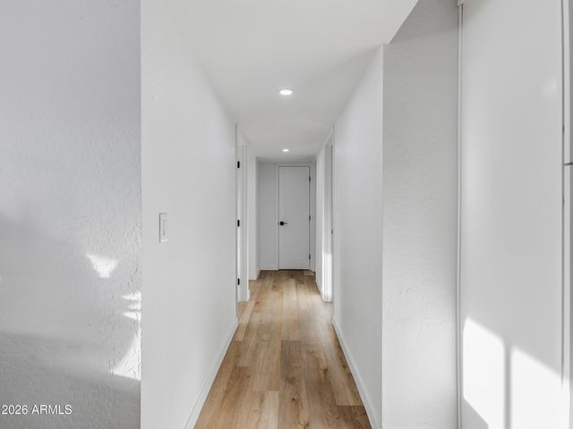 8025 N 11TH Place, Phoenix, AZ 85020