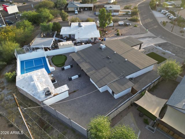 8025 N 11TH Place, Phoenix, AZ 85020