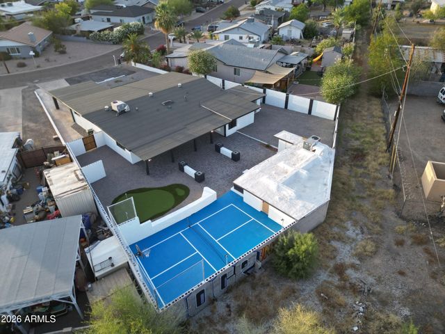 8025 N 11TH Place, Phoenix, AZ 85020