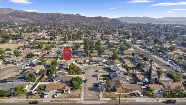 560 Hart street, Hemet, CA 92543