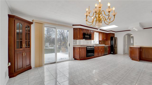 122 Pine Valley Drive, Greece, NY 14626