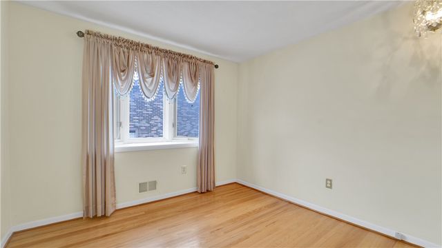 122 Pine Valley Drive, Greece, NY 14626