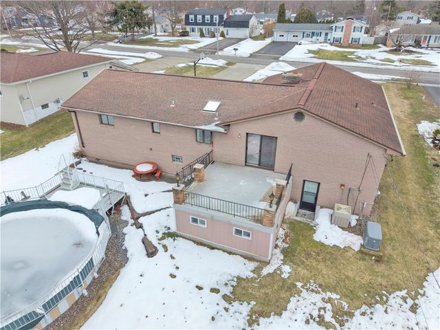 122 Pine Valley Drive, Greece, NY 14626