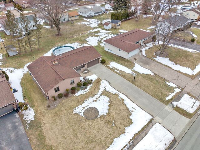 122 Pine Valley Drive, Greece, NY 14626