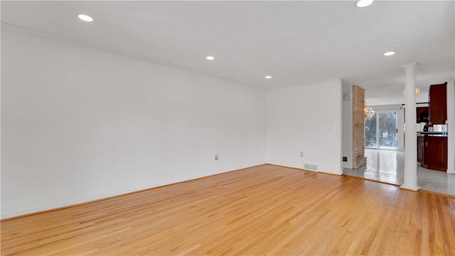 122 Pine Valley Drive, Greece, NY 14626