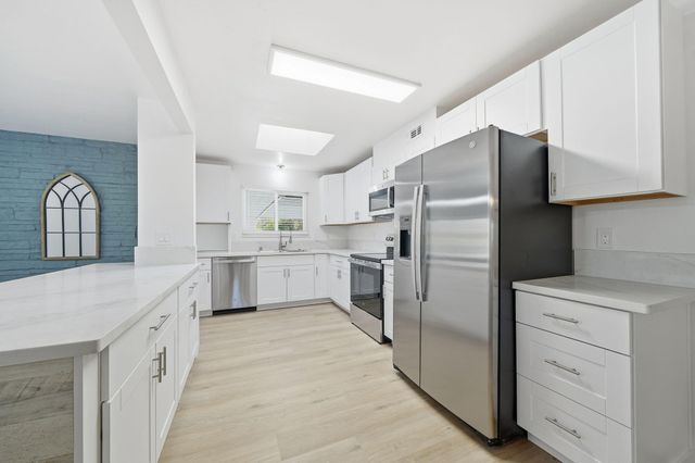 3911 Roesner Avenue, Redding, CA 96002