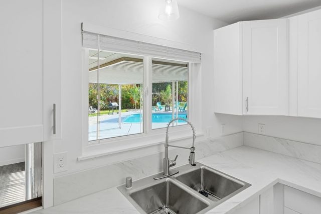 3911 Roesner Avenue, Redding, CA 96002