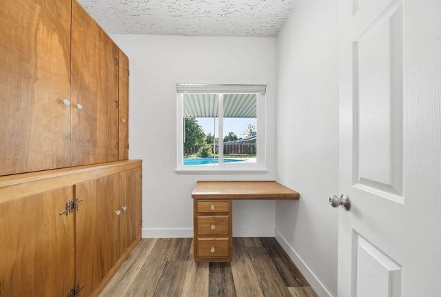 3911 Roesner Avenue, Redding, CA 96002