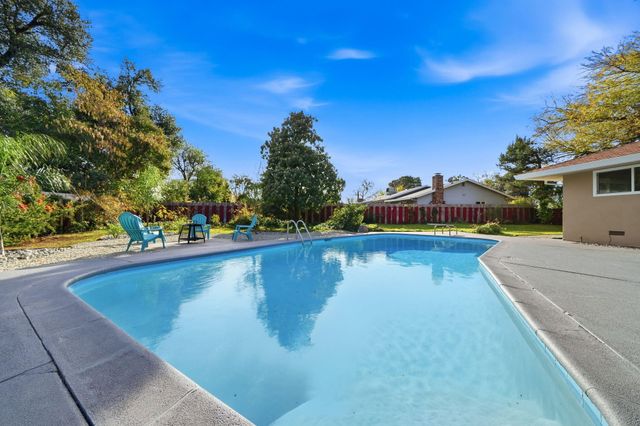 3911 Roesner Avenue, Redding, CA 96002