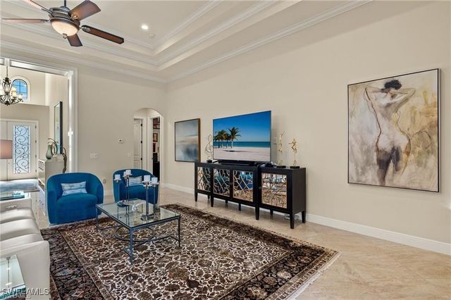 12449 Lockford LN, Naples, FL 34120