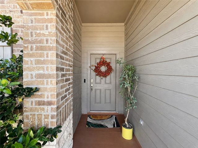 2321 Sky Crest Dr, Corpus Christi, TX 78418