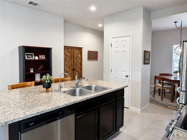 2321 Sky Crest Dr, Corpus Christi, TX 78418