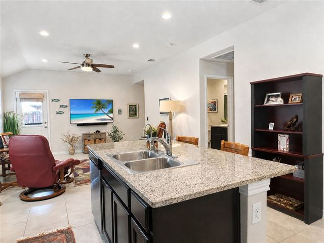 2321 Sky Crest Dr, Corpus Christi, TX 78418