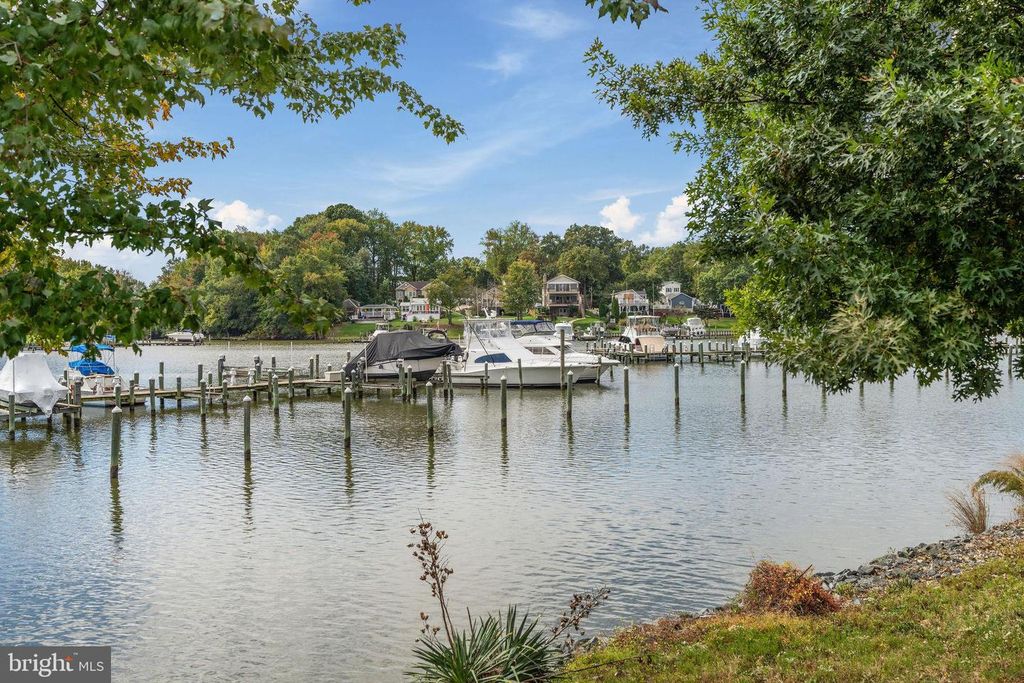 1907 KATHRYNS CT #1907, Essex, MD 21221