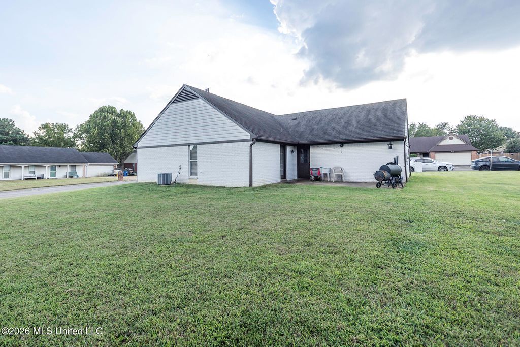 10650 Stephenson Lane, Olive Branch, MS 38654 — photo 2