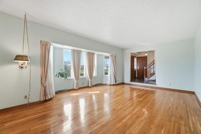 2432 Koebel Road, Columbus, OH 43207