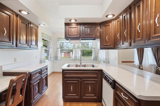 2432 Koebel Road, Columbus, OH 43207