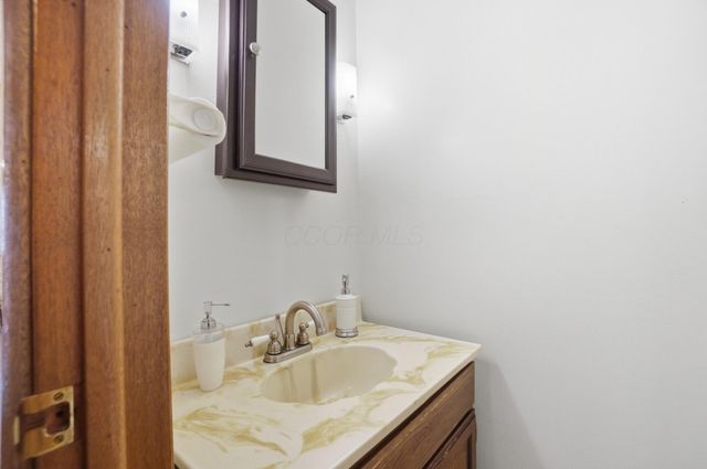 2432 Koebel Road, Columbus, OH 43207