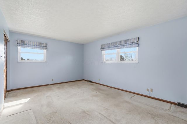 2432 Koebel Road, Columbus, OH 43207