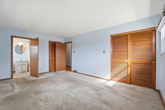 2432 Koebel Road, Columbus, OH 43207